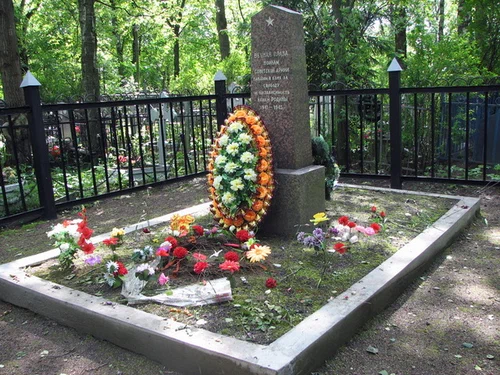 Кладбище Петро-Славянка в Санкт-Петербурге