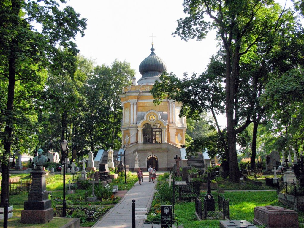 Никольское кладбище в Санкт-Петербурге