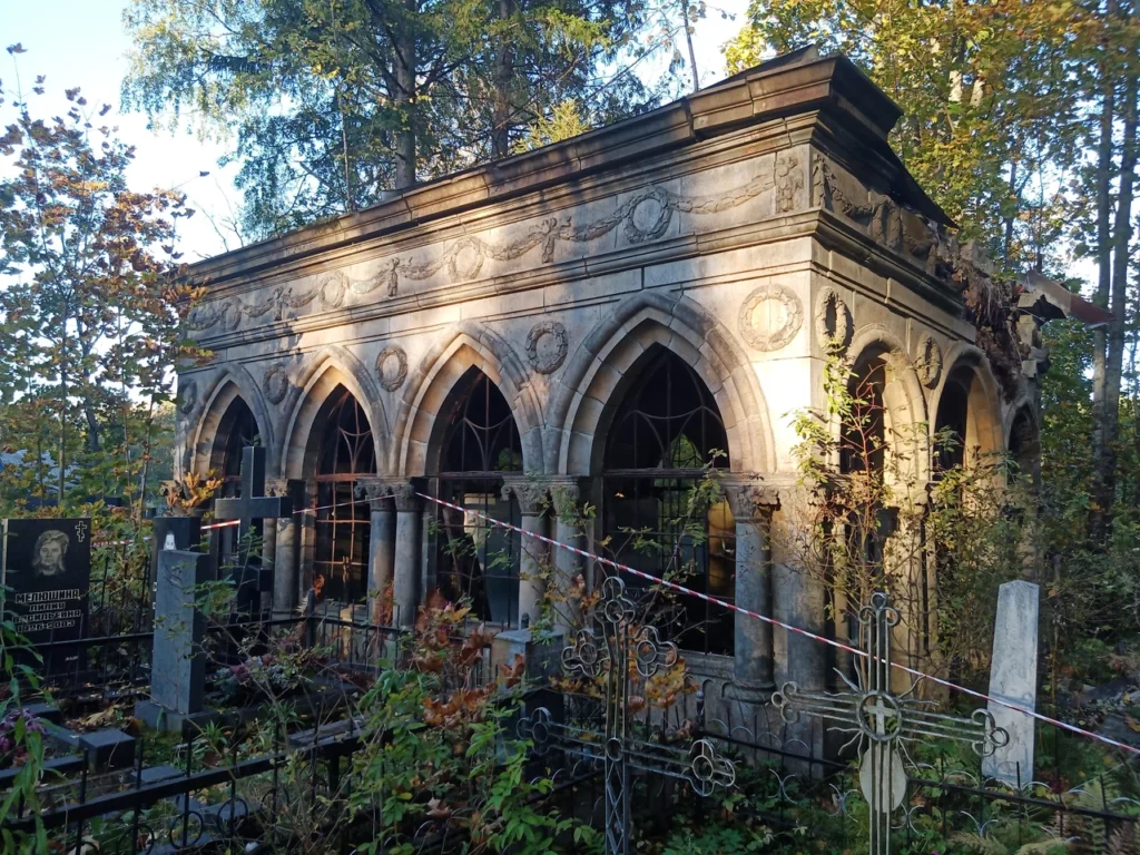 Павловское кладбище в Санкт-Петербурге