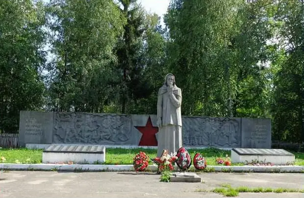 Воинское кладбище в пос. Металлострой в Санкт-Петербурге