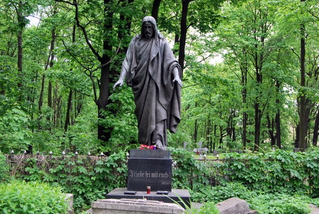 Волковское лютеранское кладбище в Санкт-Петербурге